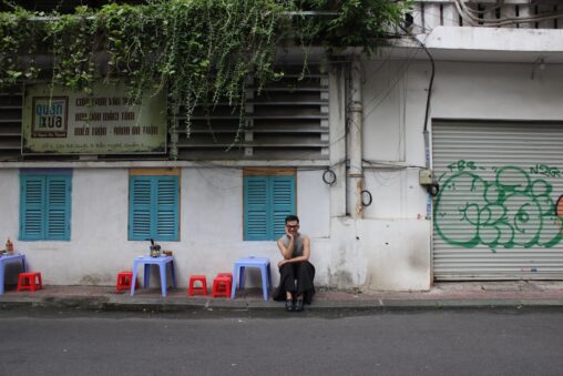 【ベトナム】国内作家64%・50作品が受賞——第8回国家図書賞が示す「出版大国」への静かな転換（Photo by Hang Hoang on Unsplash）