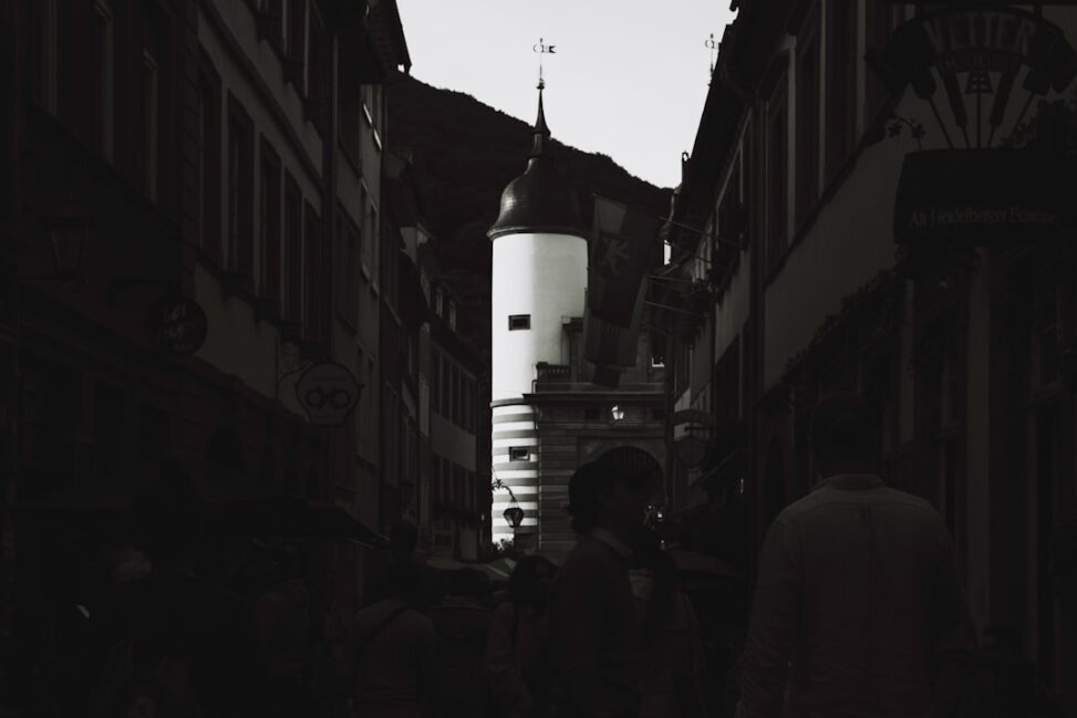 【EU】フランスに欧州初のナルトテーマパーク——「コノハランド」が問う日本IPの輸出戦略(Photo by Christian Harb on Unsplash)