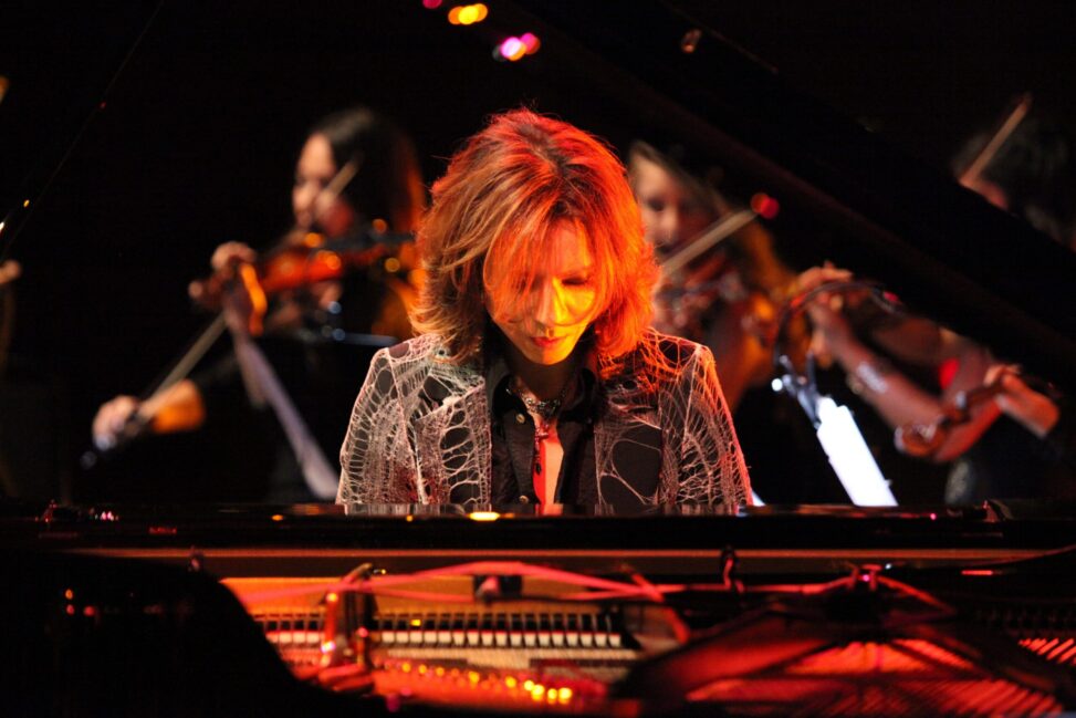 【サウジアラビア】YOSHIKI、世界遺産ヘグラに日本人初出演。2000年前の遺跡で『紅』を披露
