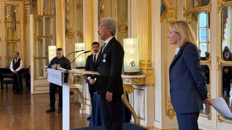 【フランス】任天堂『ゼルダの伝説』の青沼英二氏、仏芸術文化勲章を受章。海外Redditは4,976票、最多の声は「サーと呼ぶべき？」